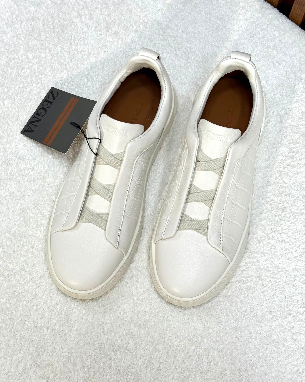 Zegna triple stitch white alligator leather.