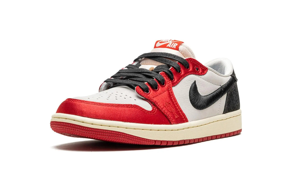 Air Jordan 1 Low Trophy Room - Away
