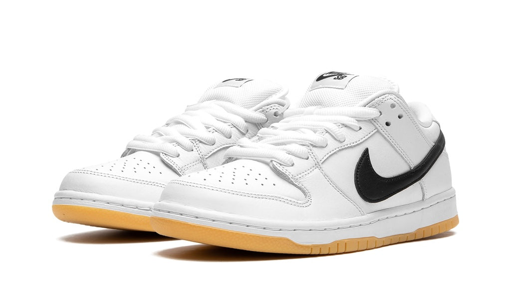 NIKE SB DUNK LOW "WHITE GUM"