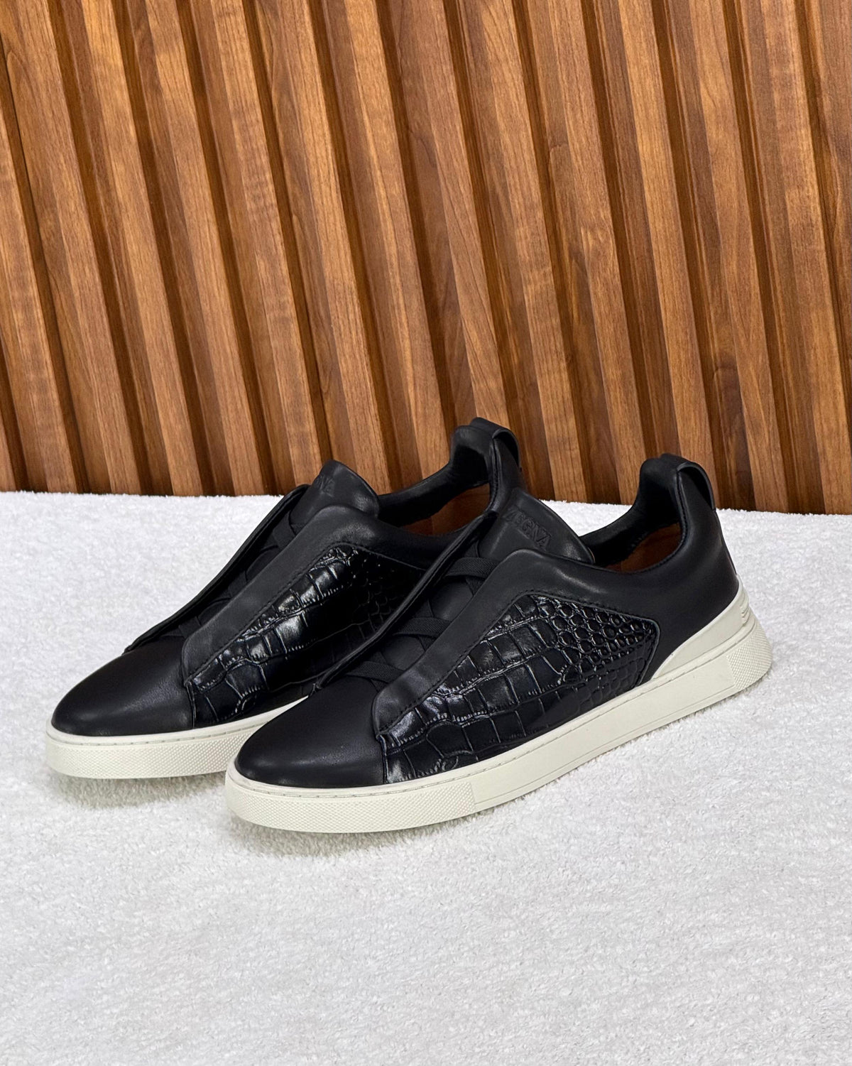 Zegna triple stitch black&white crocodile