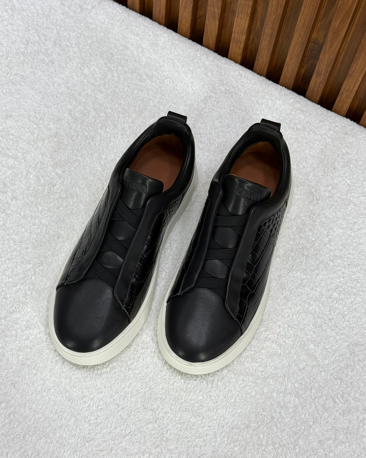 Zegna triple stitch black&white crocodile