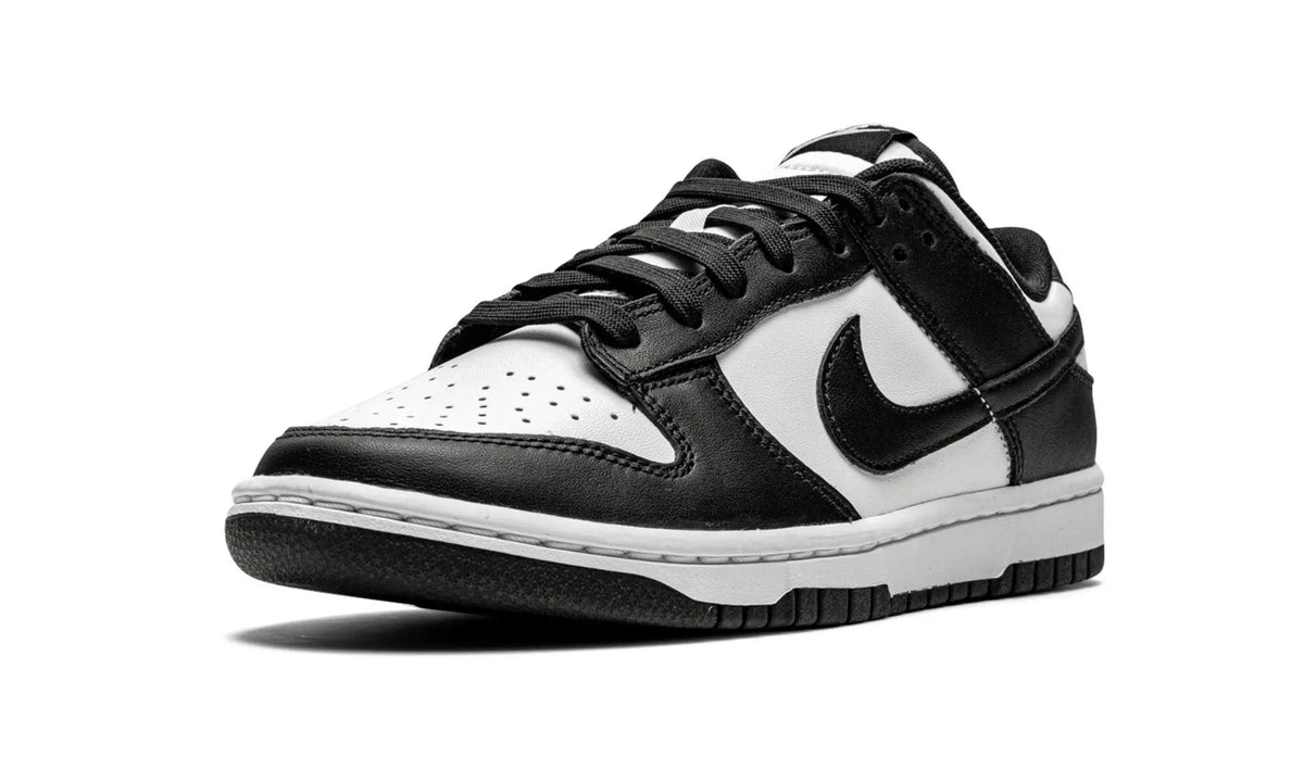 NIKE SB DUNK LOW RETRO "Black / White - Panda"