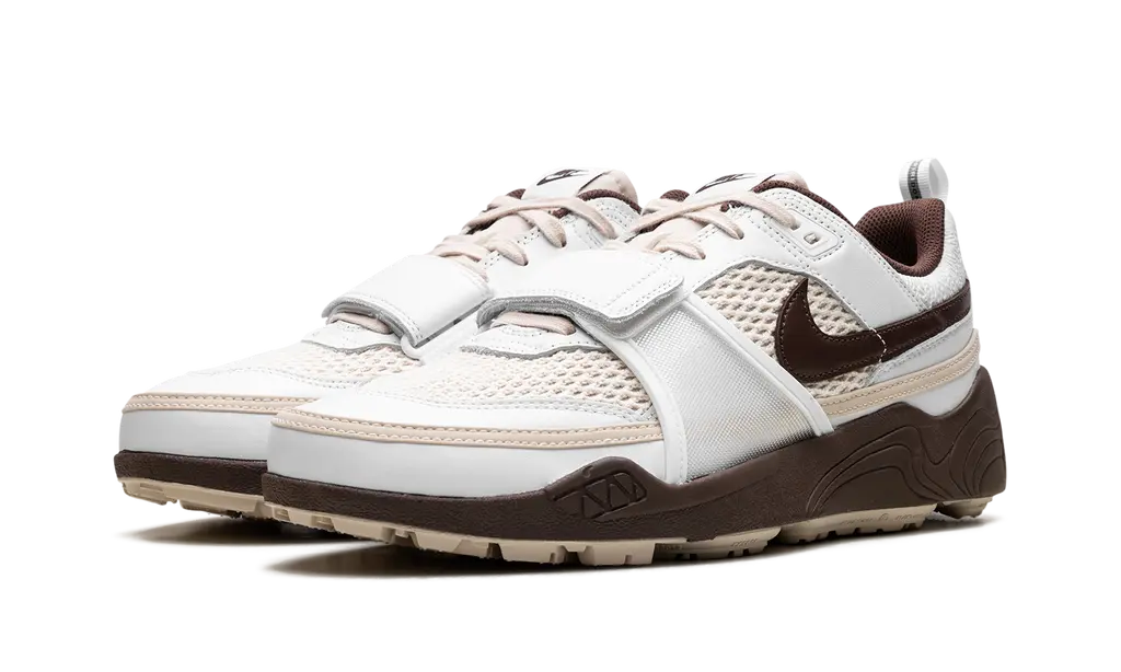 NIKE ZOOM FIELD JAXX 'TRAVIS SCOTT - LIGHT CHOCOLATE'