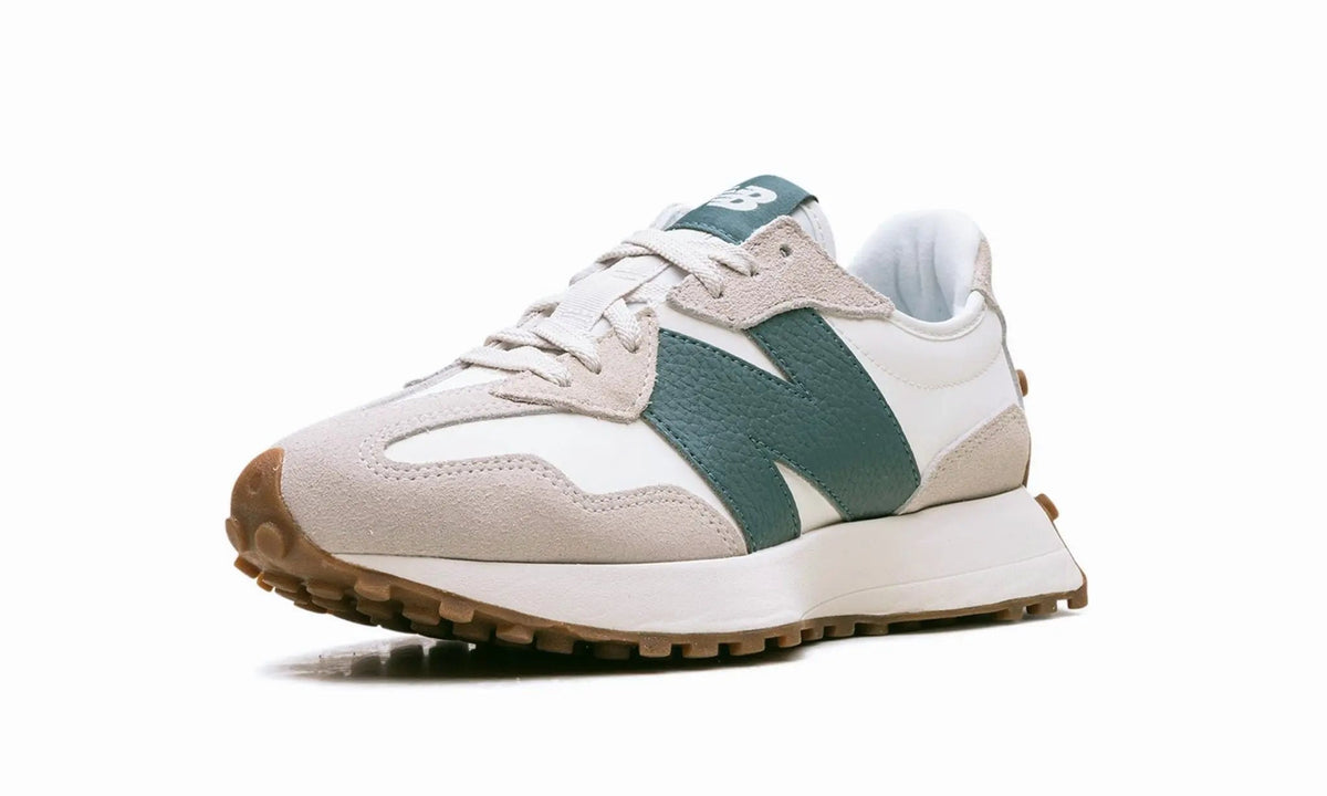 New Balance 327 "Moonbeam New Spruce"