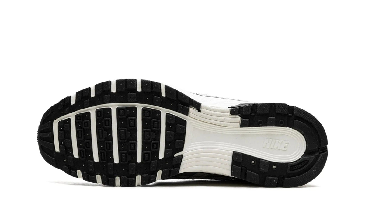 Nike P-6000 "Metallic Silver"