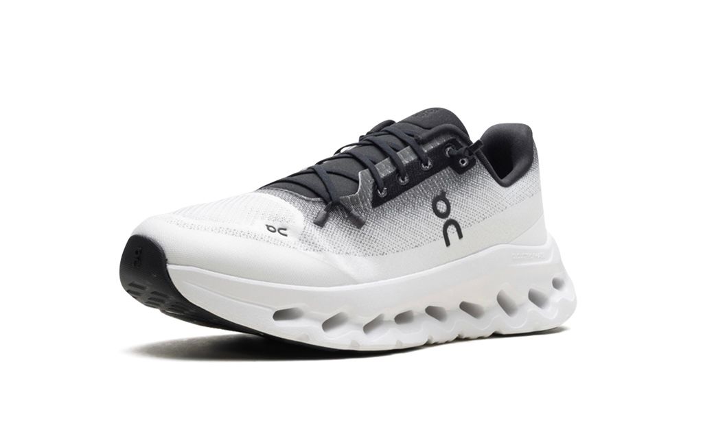 ON RUNNING CLOUDTILT "BLACK | IVORY"