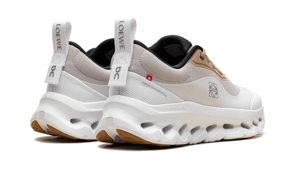 ON RUNNING CLOUDTILT 2 "LOEWE TAN WHITE GUM"