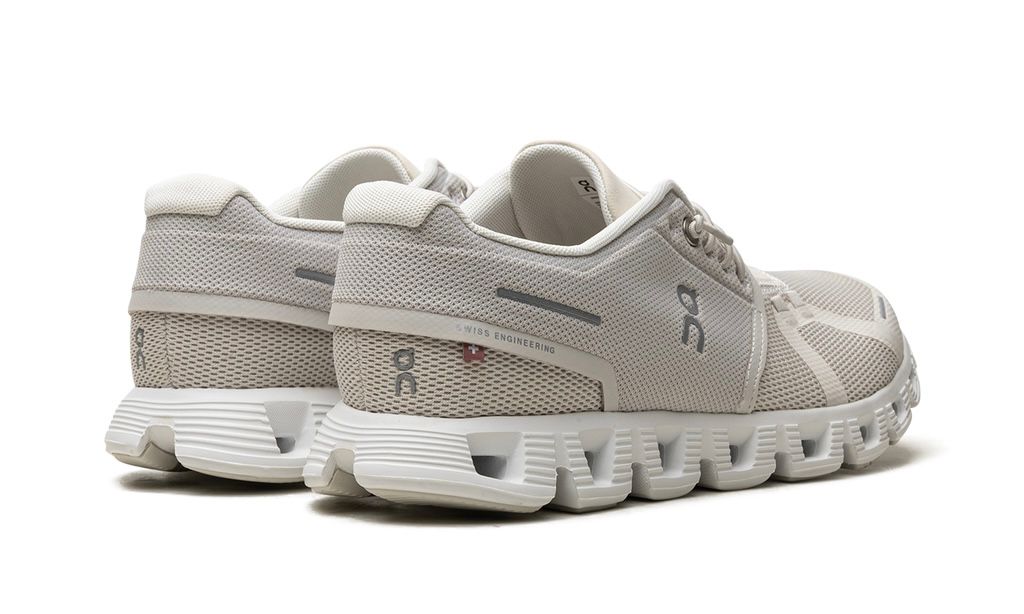 ON RUNNING CLOUD 5 "PEARL/WHITE"