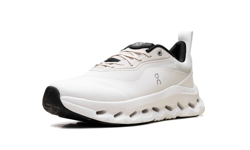 ON RUNNING CLOUDTILT 2 "LOEWE - SAND WHITE"