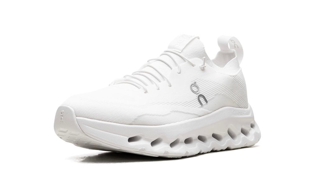 ON RUNNING CLOUDTILT "LOEWE ALL WHITE"