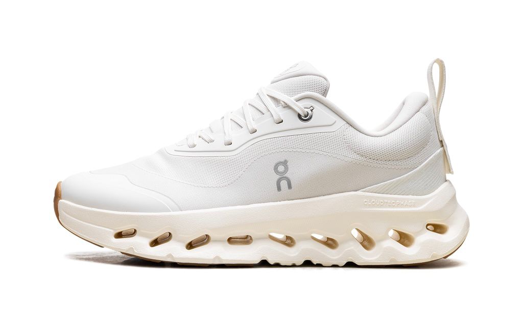 ON RUNNING CLOUDTILT 2 "LOEWE ALL WHITE"