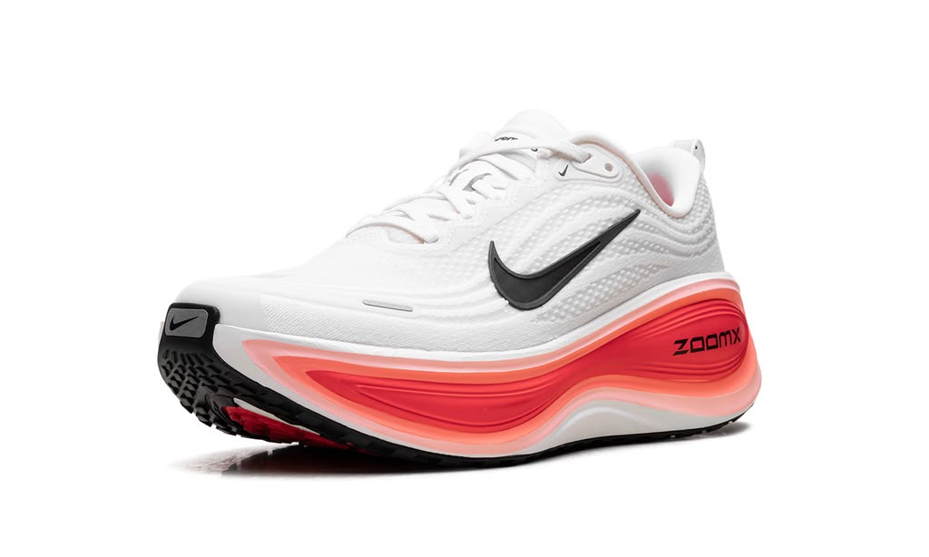 NIKE VOMERO PLUS "WHITE / BRIGHT CRIMSON"