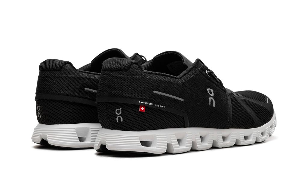 ON RUNNING CLOUD 5 "BLACK/WHITE"