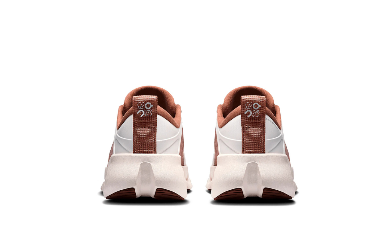 On Running Cloudsolo Loewe Taupe Eggshell