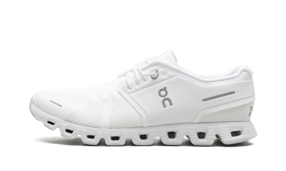 ON RUNNING CLOUD 5 ALL WHITE