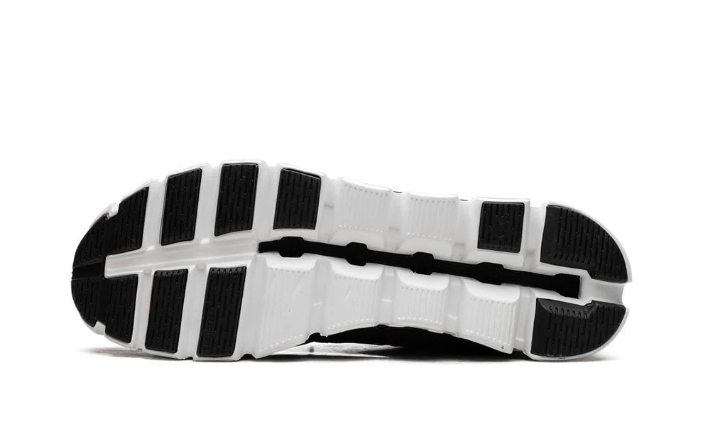 ON RUNNING CLOUD 5 BLACK AND WHITE