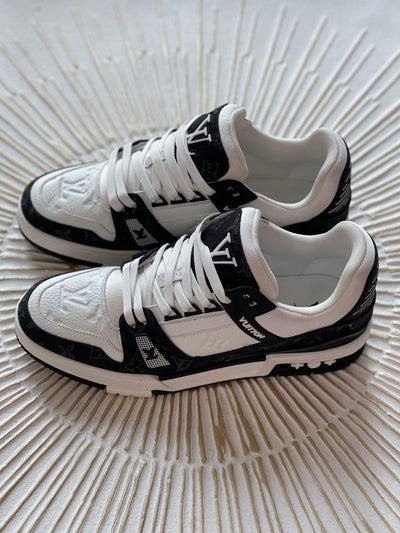 Louis Vuitton LV Trainers – Black