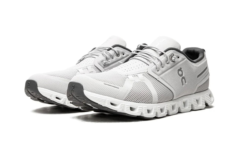 On Running Cloud 5 – GLACIER GREY WHITE