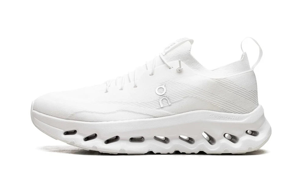 ON Running Cloudtilt LOEWE ALL WHITE