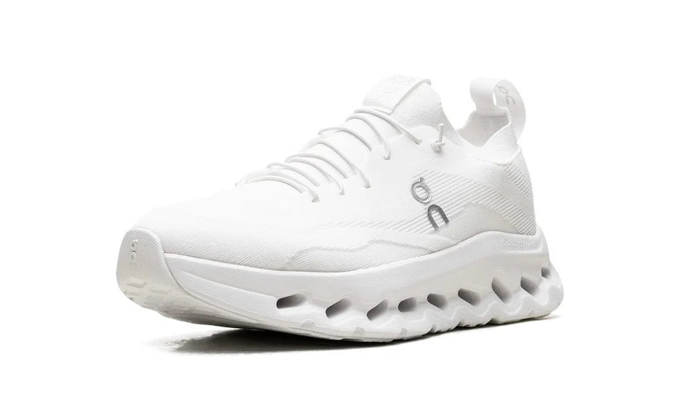 ON Running Cloudtilt LOEWE ALL WHITE