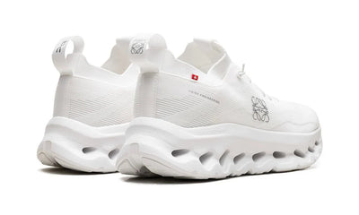 ON Running Cloudtilt LOEWE ALL WHITE