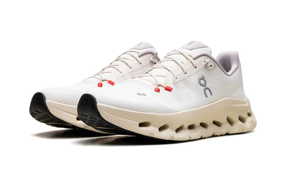 ON RUNNING CLOUDTILT SAND CREAM