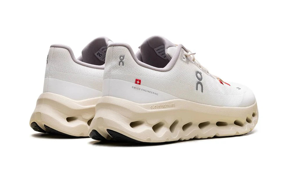 ON RUNNING CLOUDTILT SAND CREAM