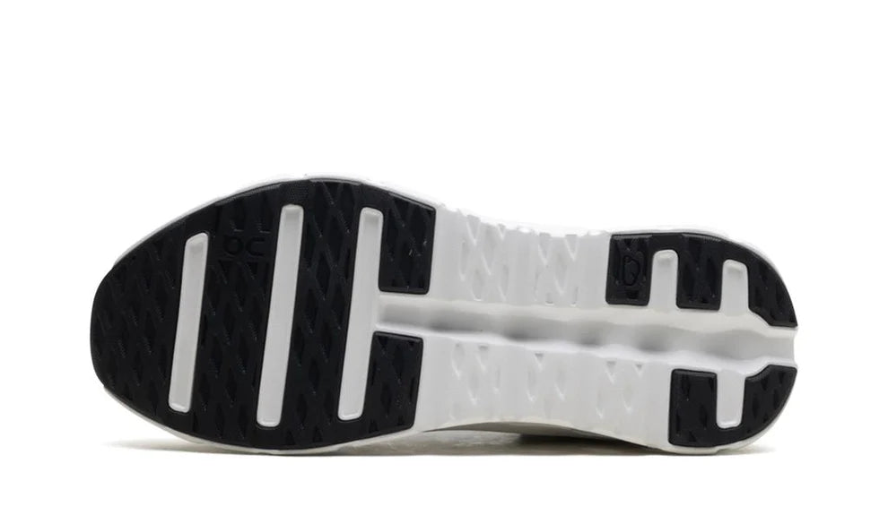 ON RUNNING CLOUDTILT BLACK IVORY