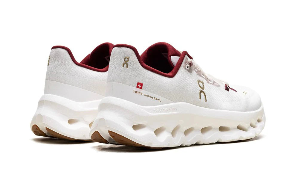 ON RUNNING CLOUDTILT PEARL IVORY