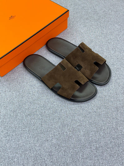 Hermès Izmir sandal for men iconic "H" cut-out design suede Chocolate
