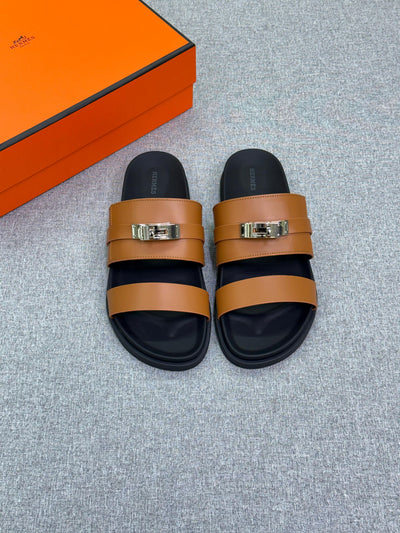 Hermès Jackson Sandal  calfskin leather and an iconic Kelly buckle.