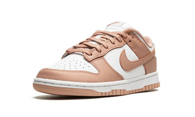 NIKE SB DUNK LOW "Rose Whisper"