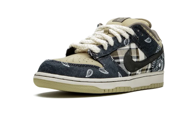 NIKE SB DUNK LOW 'TRAVIS SCOTT'