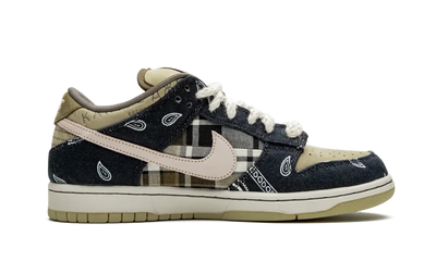 NIKE SB DUNK LOW 'TRAVIS SCOTT'
