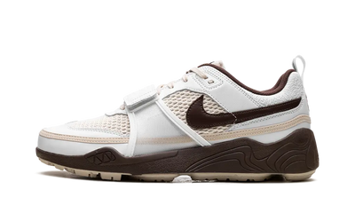 NIKE ZOOM FIELD JAXX 'TRAVIS SCOTT - LIGHT CHOCOLATE'
