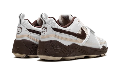 NIKE ZOOM FIELD JAXX 'TRAVIS SCOTT - LIGHT CHOCOLATE'