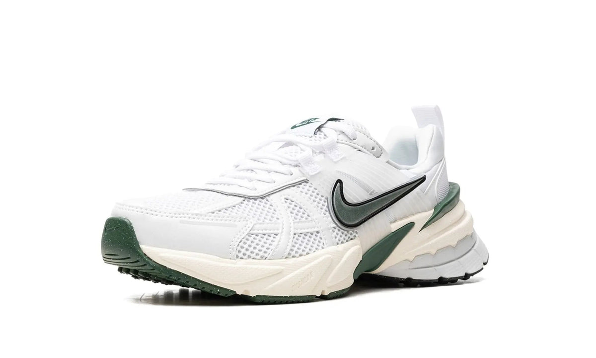Nike V2K RUN 'Platinum Green'