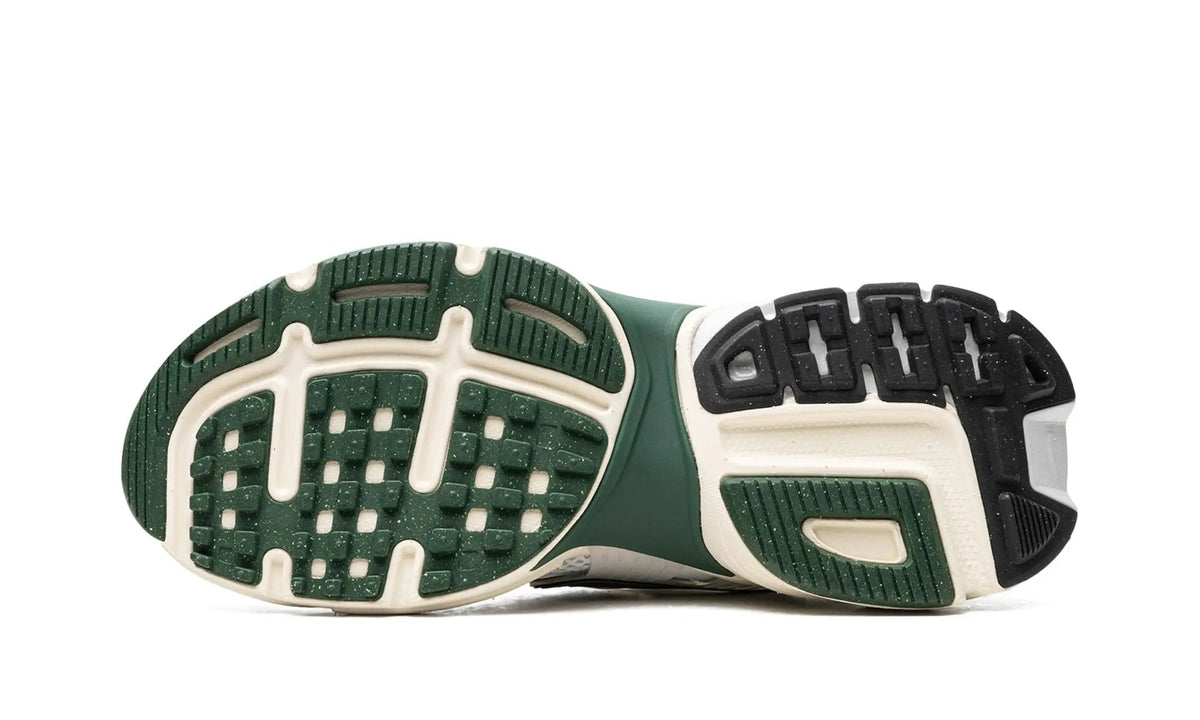Nike V2K RUN 'Platinum Green'