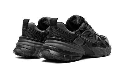 Nike V2K Run "Black Dark Smoke Grey"