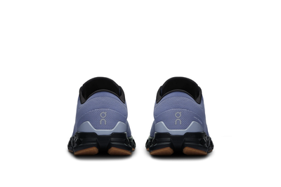 On Cloud X 4 in FEATHER/BLACK