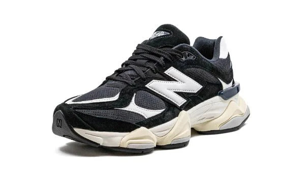NEW BALANCE 9060 “BLACK / WHITE”