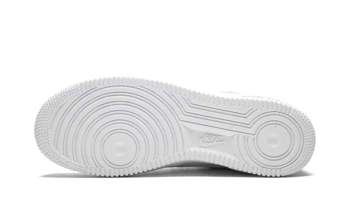 AIR FORCE 1 LOW 07 “TRIPLE WHITE”