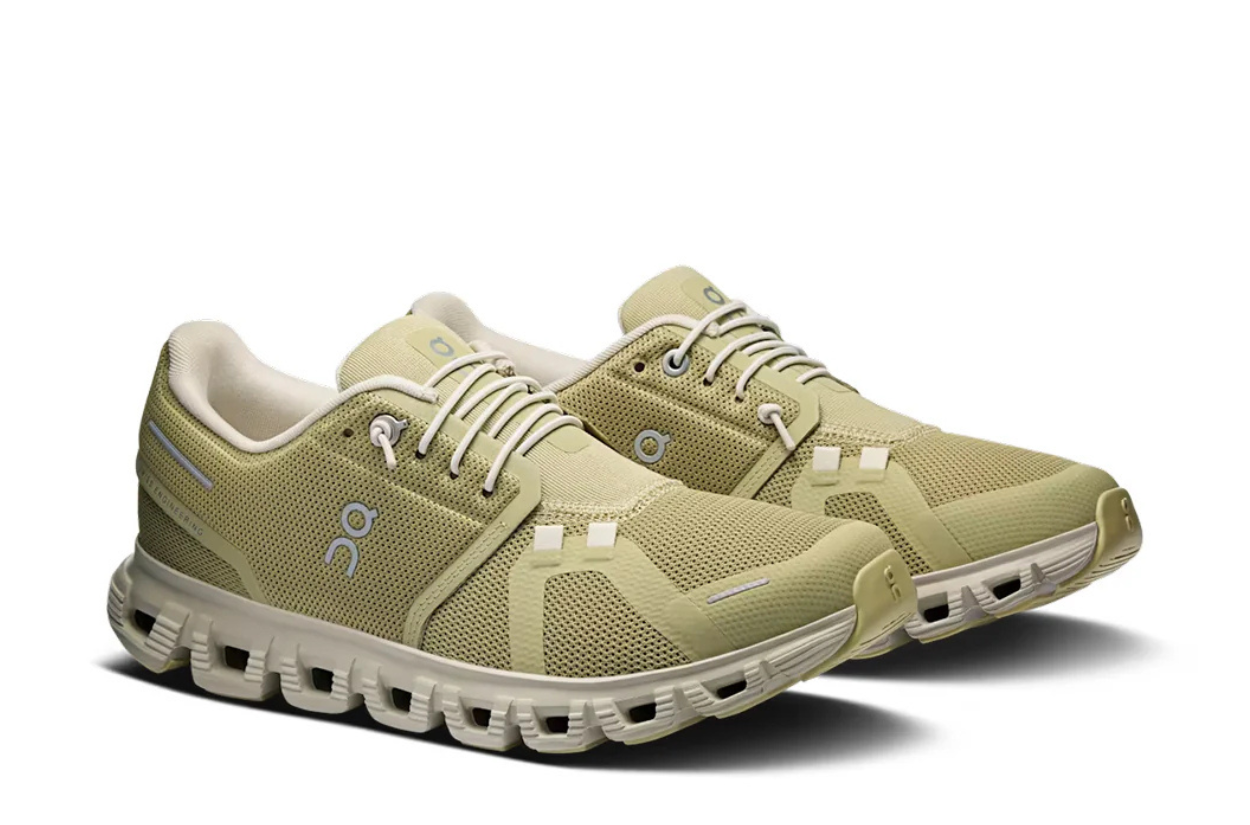 On Cloud 6 - Caper / Ice Colorway
