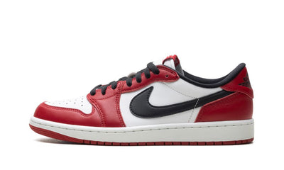 AIR JORDAN 1 LOW OG "CHICAGO (2025)"