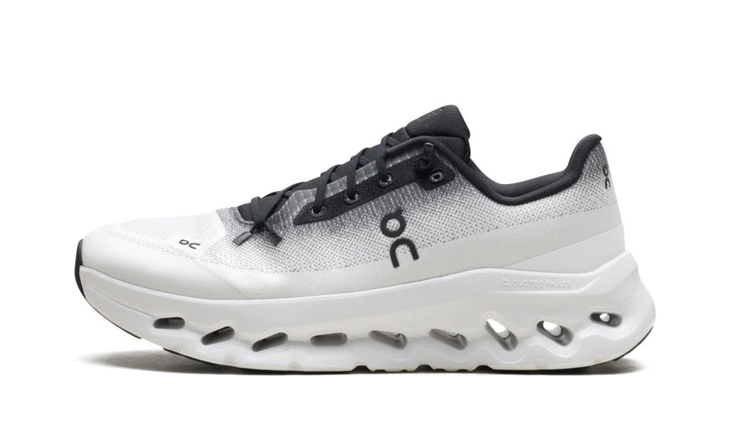 ON RUNNING CLOUDTILT "BLACK | IVORY"