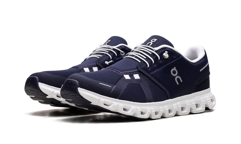 ON RUNNING CLOUD 6 "MIDNIGHT WHITE"