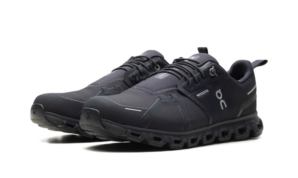 ON RUNNING CLOUD 6 WP "BLACK BLACK"