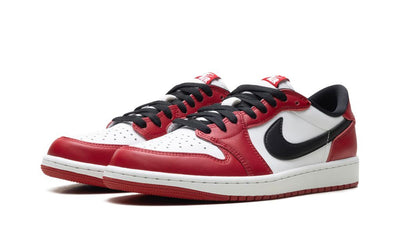 AIR JORDAN 1 LOW OG "CHICAGO (2025)"