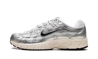 NIKE P-6000 "WHITE METALLIC SILVER FLAT SILVER BLACK"