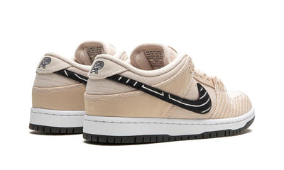 NIKE SB DUNK LOW "ALBINO & PRETO - JIU JITSU"